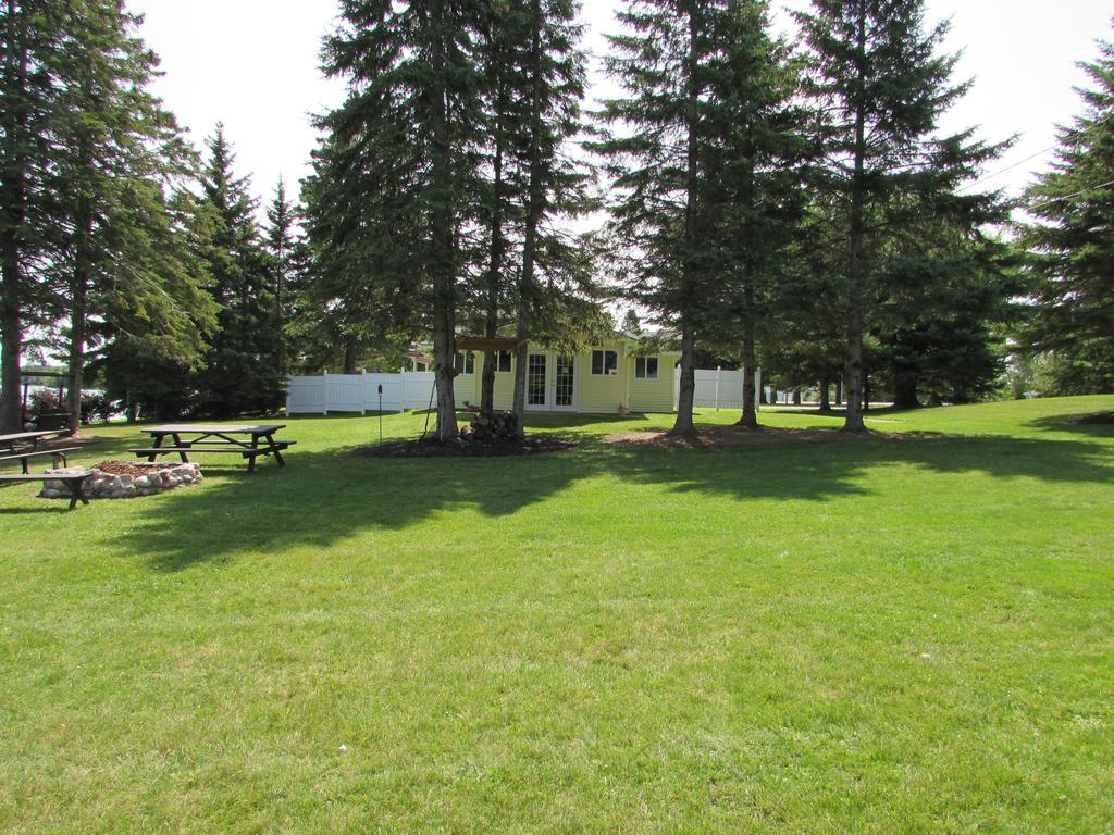 Grand Lake Resort Presque Isle ภายนอก รูปภาพ