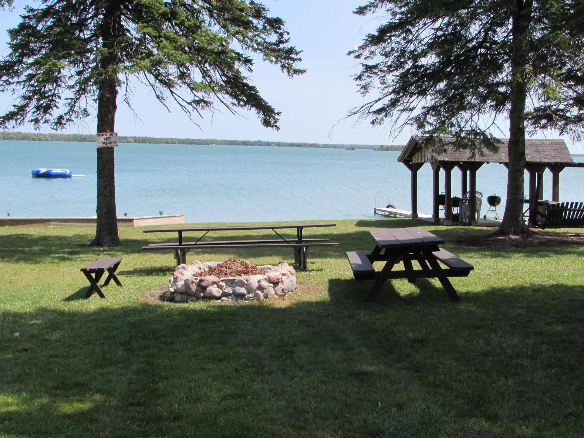 Grand Lake Resort Presque Isle ภายนอก รูปภาพ